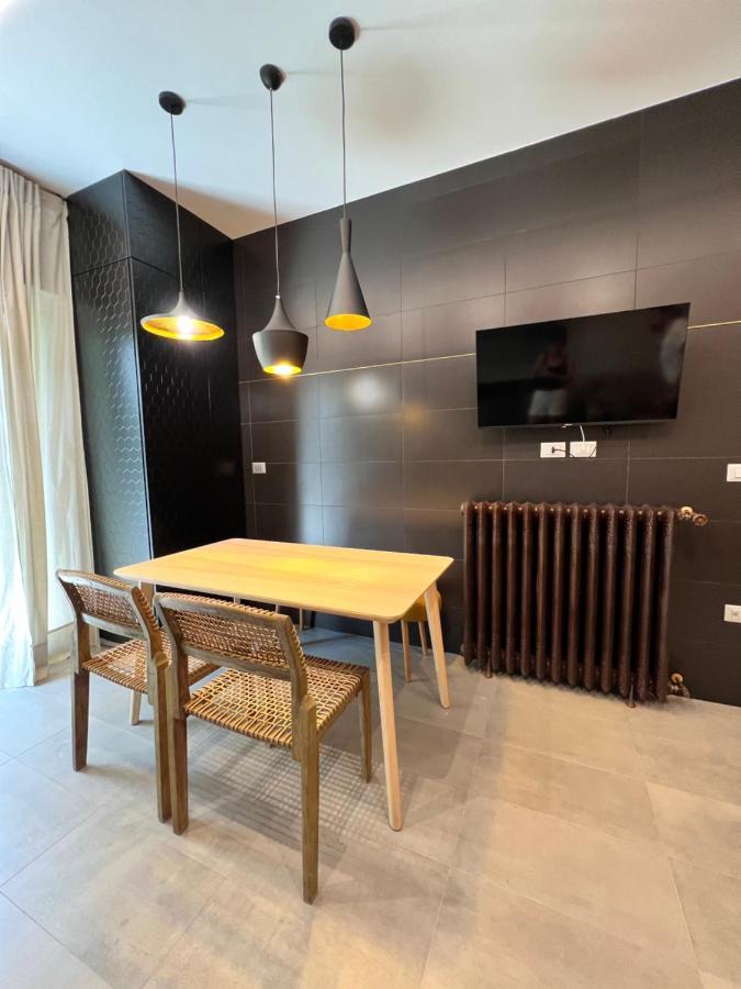 Appartamento Di Design A 30 Metri Dal Mare อัลบา อาดริอาติกา ภายนอก รูปภาพ