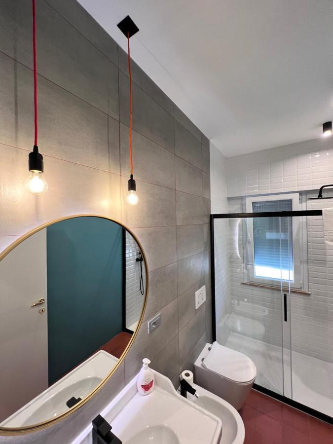 Appartamento Di Design A 30 Metri Dal Mare อัลบา อาดริอาติกา ภายนอก รูปภาพ