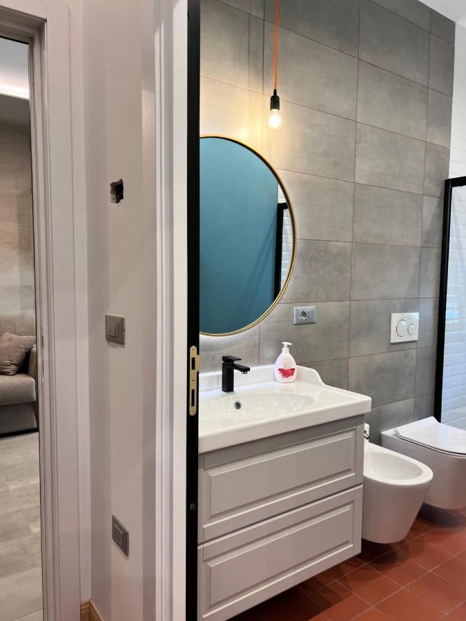 Appartamento Di Design A 30 Metri Dal Mare อัลบา อาดริอาติกา ภายนอก รูปภาพ